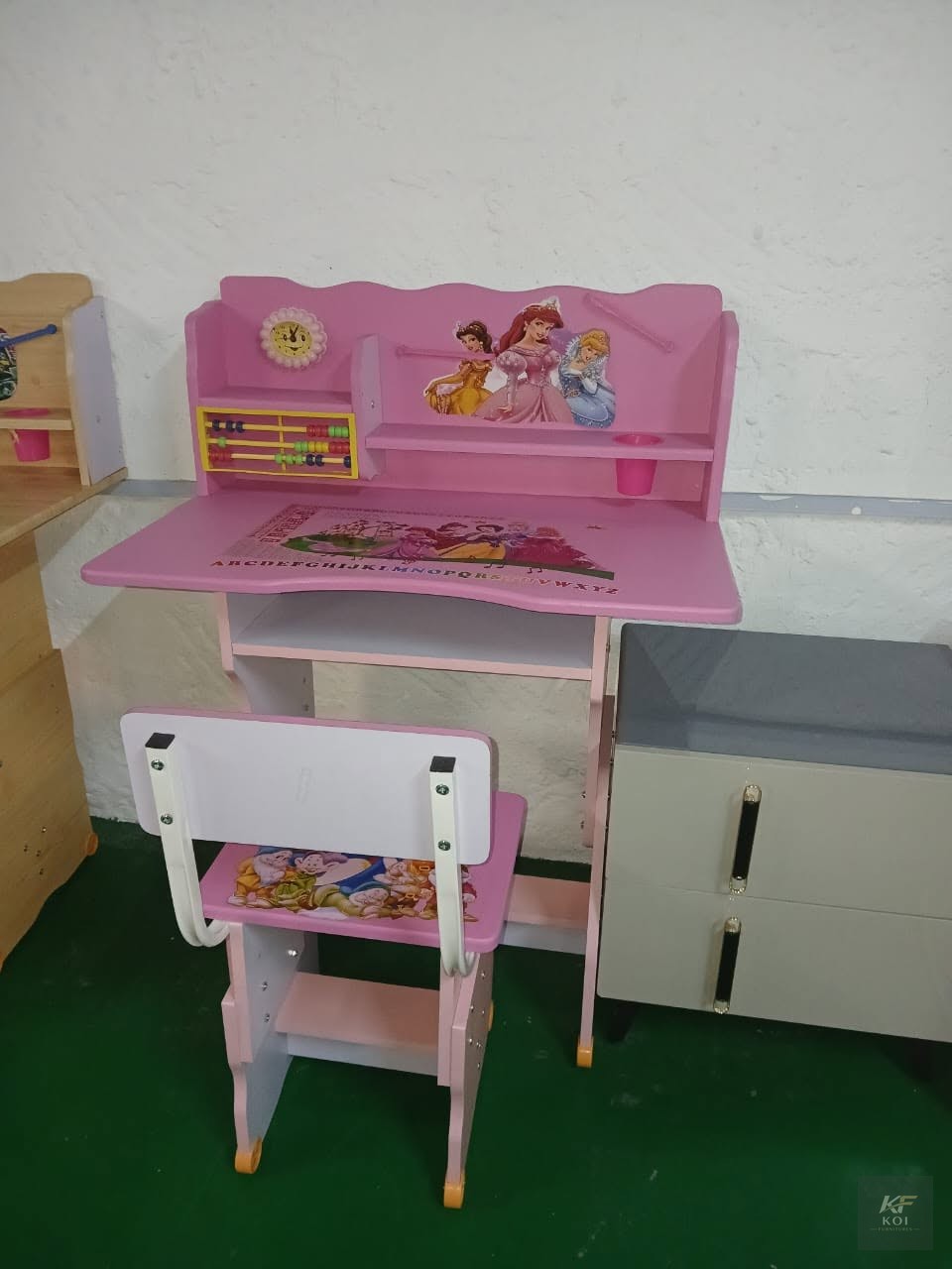 Wooden Study Desk and Chair Set for sale in Nairobi CBD, Wooden Study Desk and Chair Set for sale in Westlands, Wooden Study Desk and Chair Set for sale in Kilimani, Wooden Study Desk and Chair Set fo