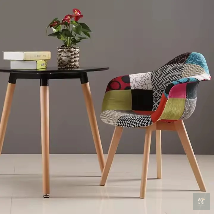 Eames-style accent armchair, Eames accent armchair, Eames lounge chair, modern accent armchair, designer armchair, upholstered accent chair, wooden armchair, mid-century modern chair, Scandinavian arm