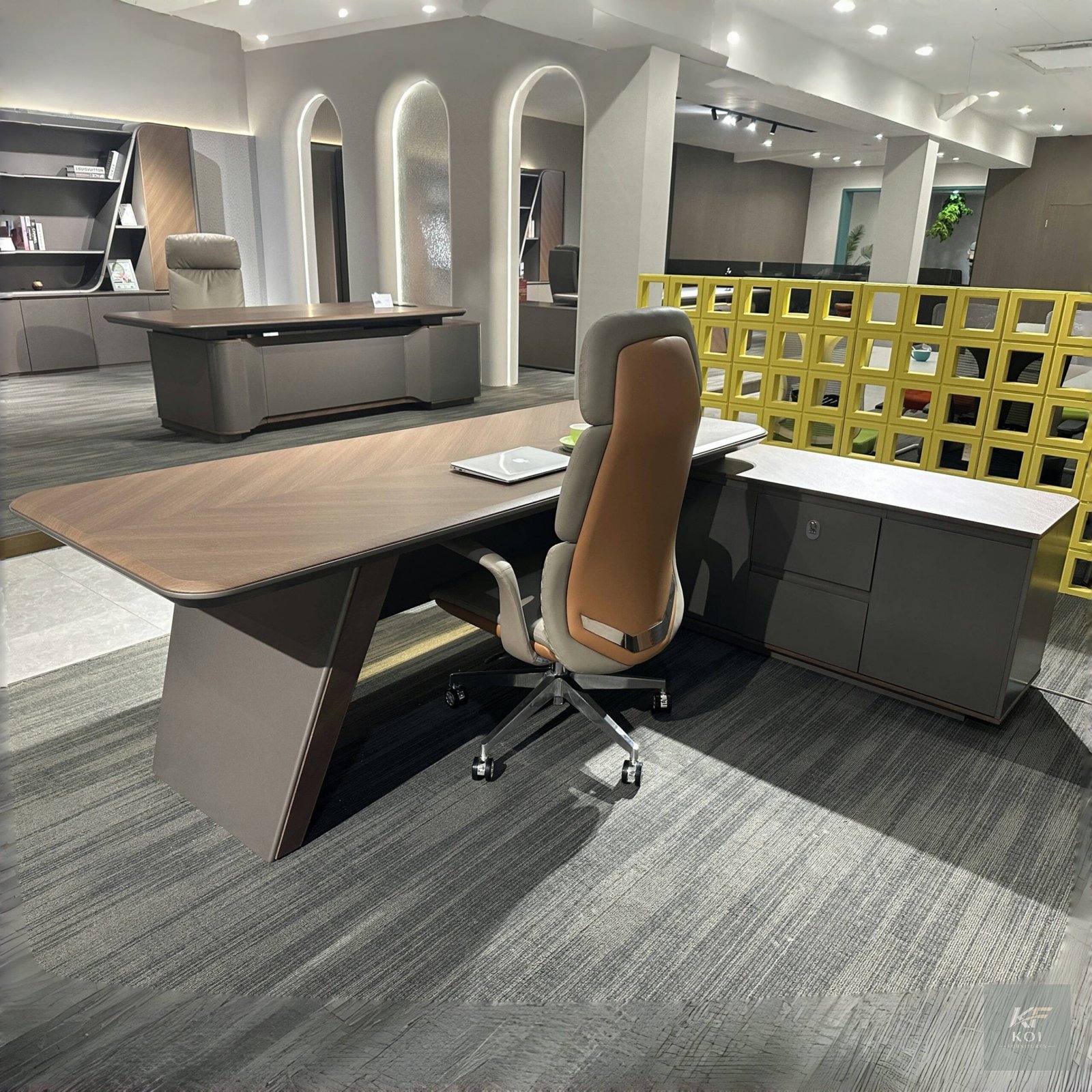 1.8M Liyu Boss Executive Desk, 1.8M Liyu Boss Executive Desks, 1800mm Liyu executive desk, 1.8 meter executive office desk, Liyu Boss office desk, Liyu executive office desk, modern executive office d