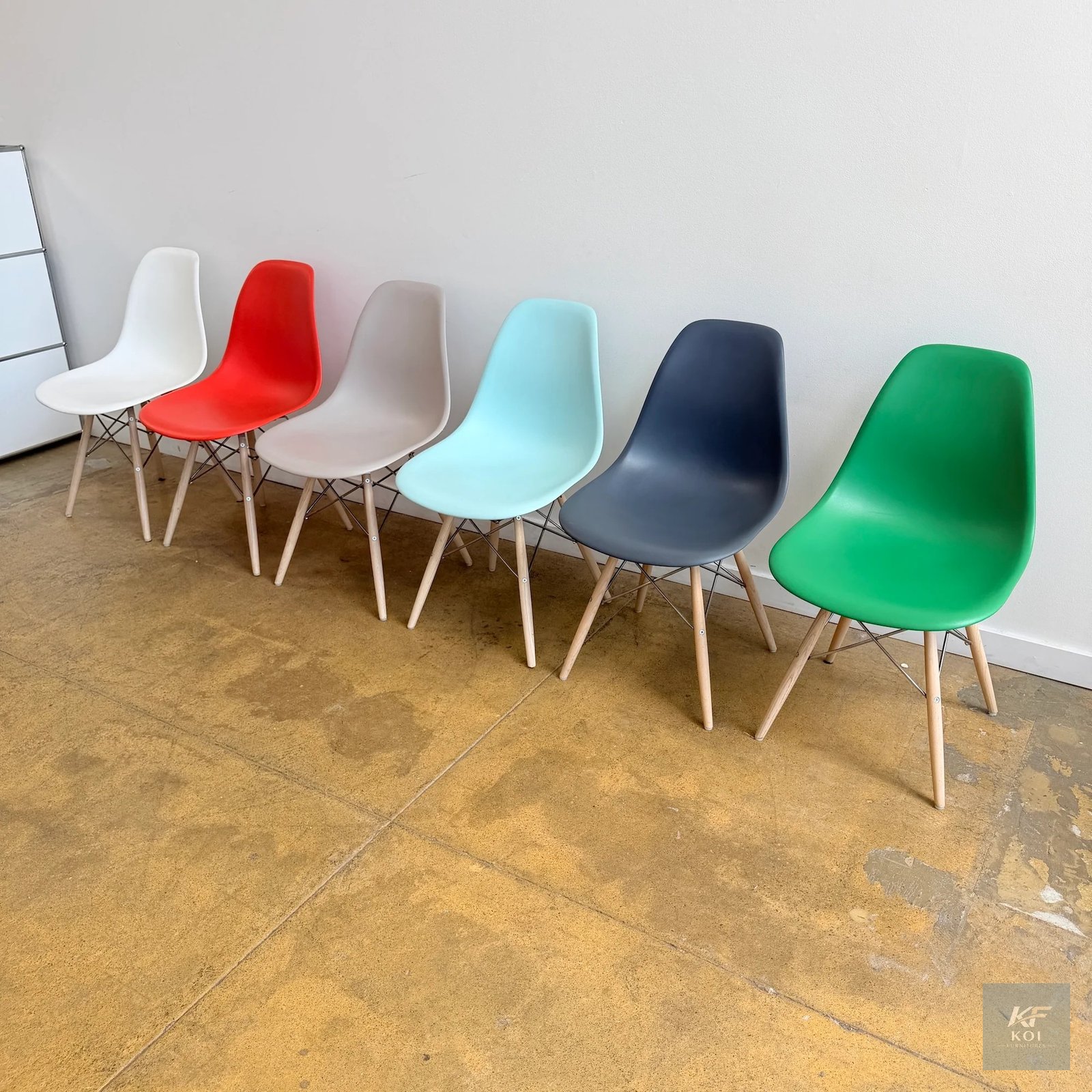 Eames-style modern dining chairs, Eames-style dining chair, modern dining chairs, Eames inspired chair, Eames inspired dining chair, contemporary dining chair, minimalist dining chair, modern kitchen
