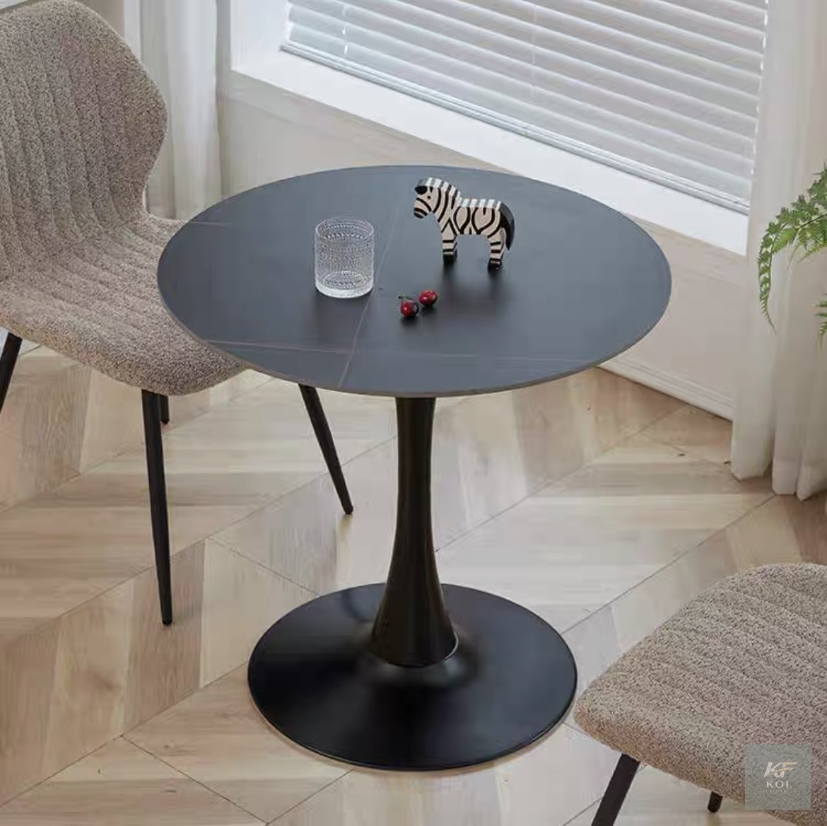 modern round marble-finish tulip table, round marble tulip table Kenya, modern tulip dining table, marble-finish round table Nairobi, round pedestal dining table, contemporary tulip table, white marbl